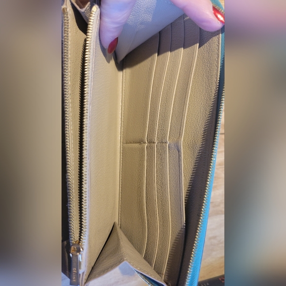 Celine Blue Wallet - Picture 13 of 17